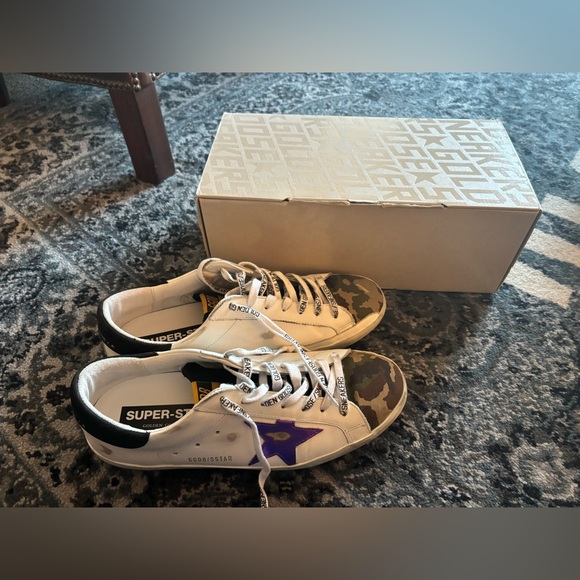 BNWOT Golden Goose SUPERSTAR CLASSIC WITH LIST size 42 / US 9 - Picture 8 of 9